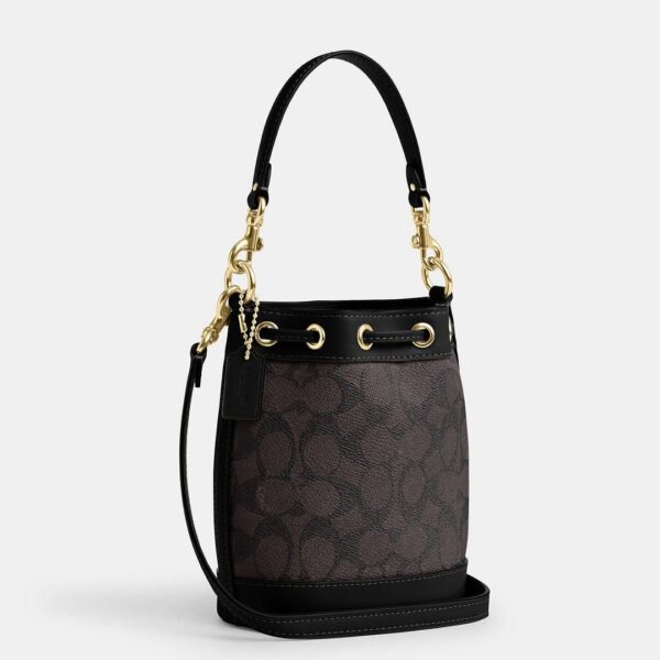 640398064_18571152508060124_2943363221638829380_n COACH Hadley Crossbody Bag